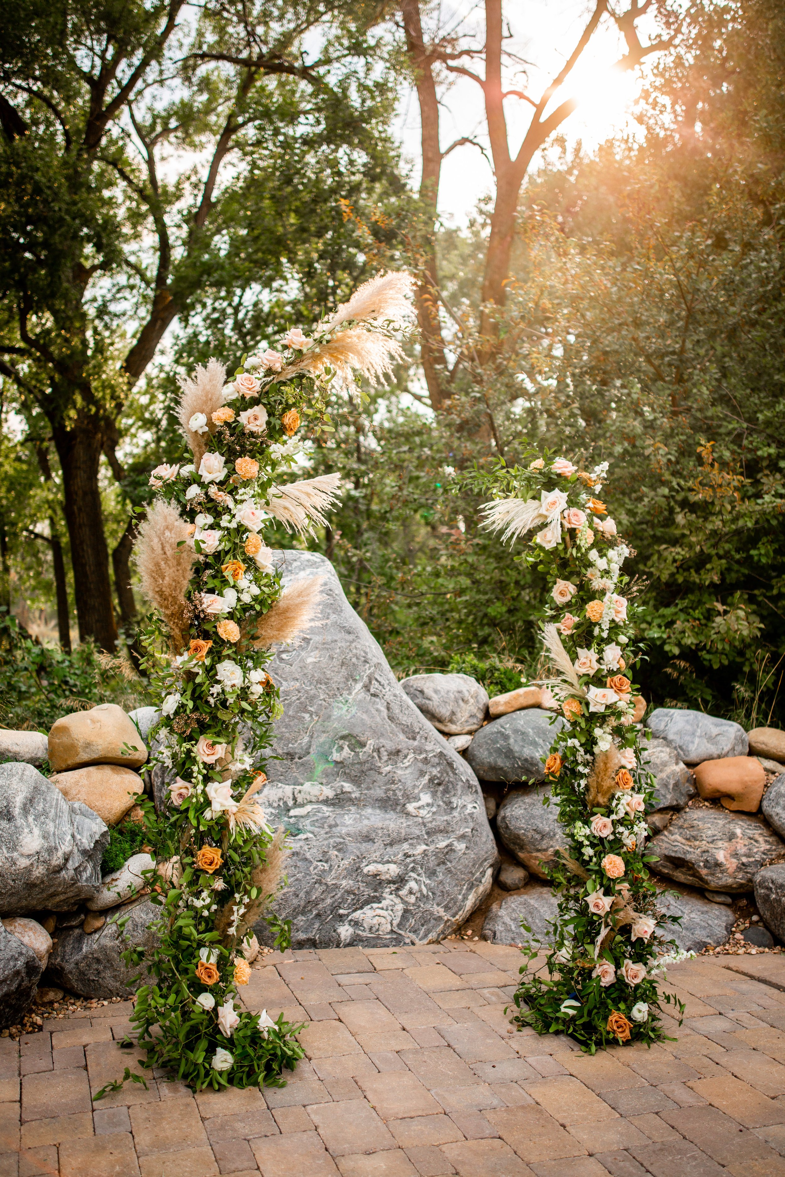 A Guide to Building a Free Standing Invisible Floral Arch